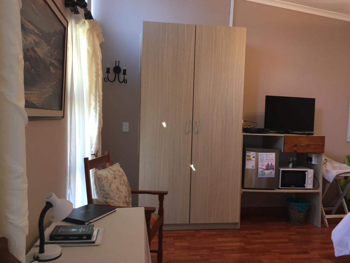 De Sandsteen Gastehuis Warden Экстерьер фото